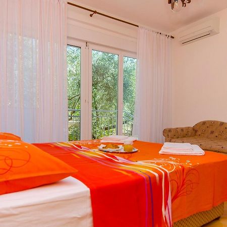 Apartments Maslina Трогир Экстерьер фото