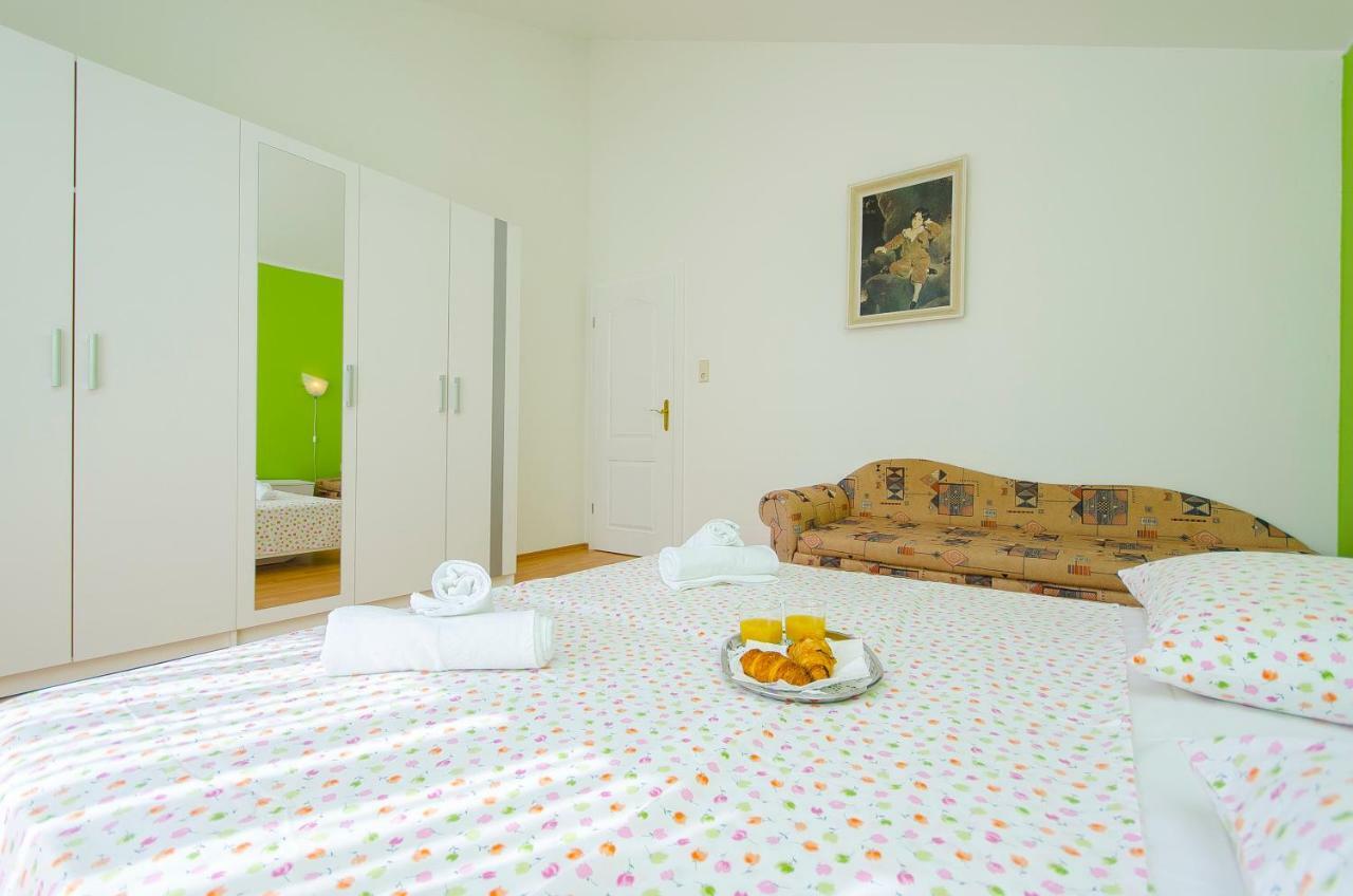Apartments Maslina Трогир Экстерьер фото