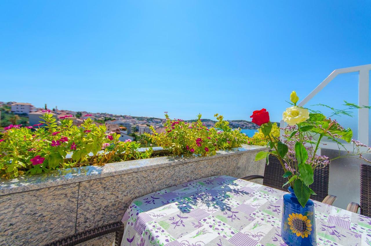 Apartments Maslina Трогир Экстерьер фото